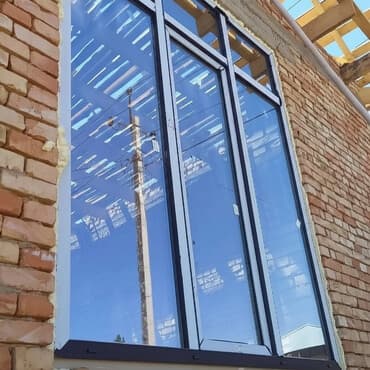 конструктор дом: Оконный блок с металлопластиковым профилем и тройным остеклением — 1