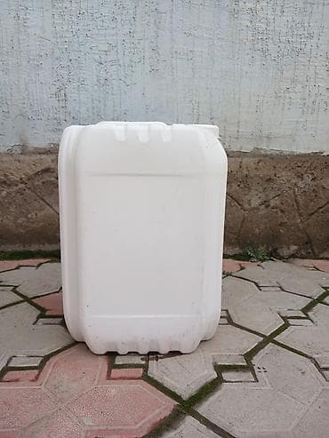 канистра пластиковая: Канистра 20 л — 4