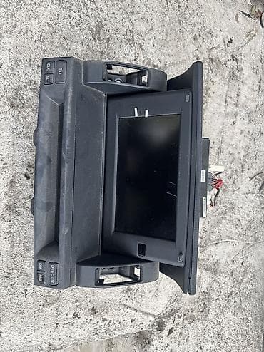 transporter multivan: Крышка багажника Mazda, 2003 г., Б/у, Оригинал — 9