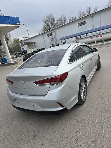 срочный: Hyundai Sonata: 2020 г., 2 л, Автомат, Газ, Седан — 6