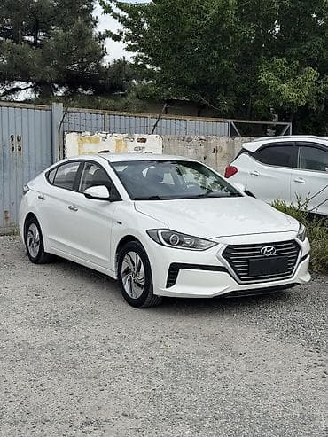 митцубиси спейс стар: Hyundai Elantra: 2020 г., 1.6 л, Автомат, Гибрид, Седан — 1