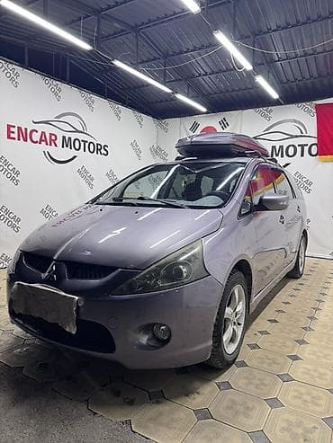 нехсиа 2: Mitsubishi Grandis: 2005 г., 2.4 л, Механика, Бензин, Минивэн — 2