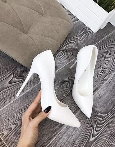 лодочки черные: Классические женские лодочки на высоком каблуке-шпильке. - Цвет — 2