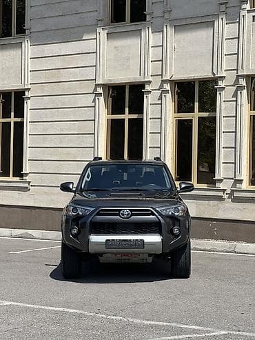 Toyota 4Runner: 2023 г., 4 л, Автомат, Бензин, Внедорожник