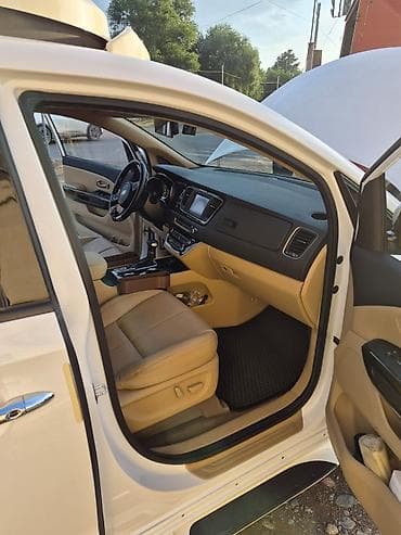 серв машина: Kia Carnival: 2019 г., 2.2 л, Автомат, Дизель, Минивэн — 3