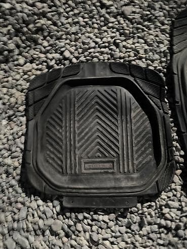 Резиновые автомобильные коврики всесезонные, комплект из комплект -