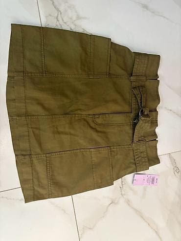 мини юпка: Юбка мини, цвет хаки. - Фасон: прямой крой с выраженными — 1