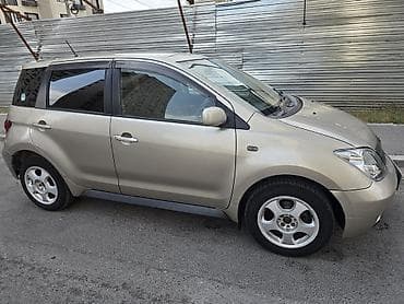 мереке авто: Toyota Ist: 2003 г., 1.5 л, Автомат, Бензин, Хетчбек — 4