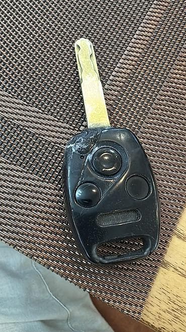 sprinter 315: Вскрытие прошивка изготовление ключей на Мерседес атего актрос — 6