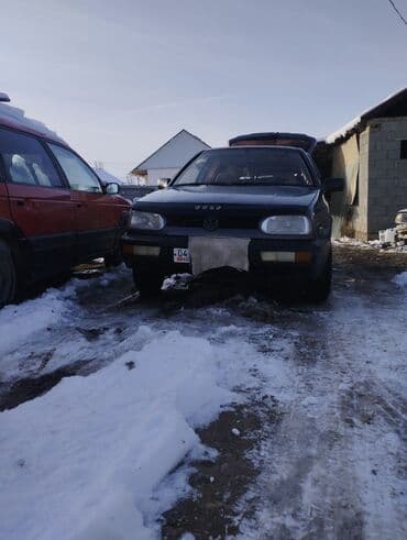 авто поло: Volkswagen Golf: 1992 г., 1.8 л, Механика, Бензин, Хэтчбэк — 4