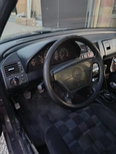 Унаа: Mercedes-Benz C-Class: 1994 г., 2.8 л, Кол менен иштөөчү, Бензин, Седан — 6