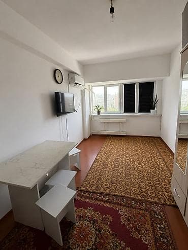 сдаю квартиру 8 микрорайон: 1 комната, 13 м², Гостиничный тип, 8 этаж, Косметический ремонт — 9