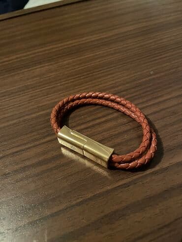 головка от зарядки айфона: Продаю зарядки браслеты. Подходят для айфона и для андроида. Очень — 2