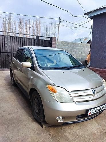 Toyota: Toyota Ist: 2002 г., 1.3 л, Автомат, Бензин, Хэтчбэк — 8