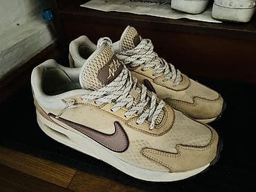 Мырзалардын бут кийими: Эркектердин кроссовкасы, 43, Nike, Колдонулган, түсү - Саргыч боз, Өзү алып кетүү — 1