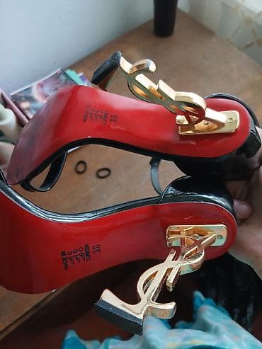 мужские обувь: Женские босоножки на каблуке-логотипе - Бренд: HIPOSO (маркировка на — 4