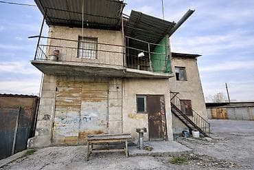 Гараж сатам: 96 м², Бетон | Кароочу чуңкур, Күзөт — 3