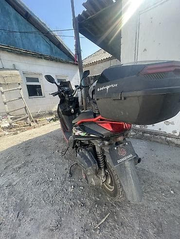 не пригодился: Представляем скутер Dong Fang One Two, выполненный в черном цвете с — 4