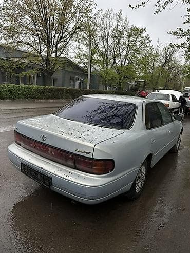 mark 3: Toyota Scepter: 1994 г., 2.2 л, Ручные, Бензин, Седан — 3