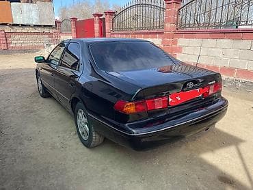 step 2: Toyota Camry: 2001 г., 2.2 л, Автомат, Бензин, Седан — 3
