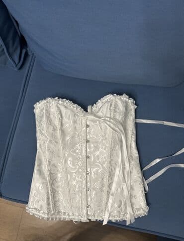 Корсеты новые с фронтальной застёжкой-бюск и шнуровкой на спине