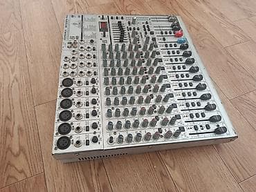 колонка жбл большая: Микшерный пульт Behringer Eurorack UB1832FX-PRO - Аналоговый микшер с — 2