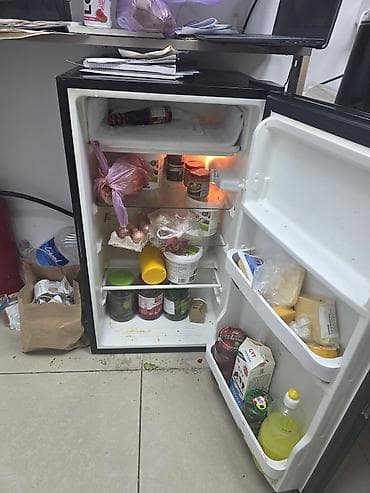 мини холодильник beko: Холодильник Blesk, Минихолодильник — 2
