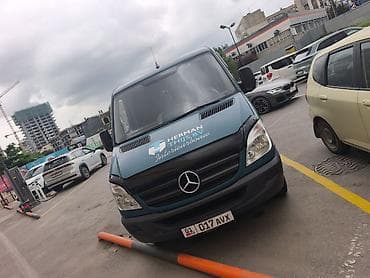 Жеңил жүк ташуучу унаа, Mercedes-Benz — 2