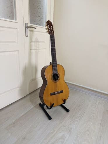 “YAMAHA C70” Срочно продается классическая гитара от фирмы Yamaha в