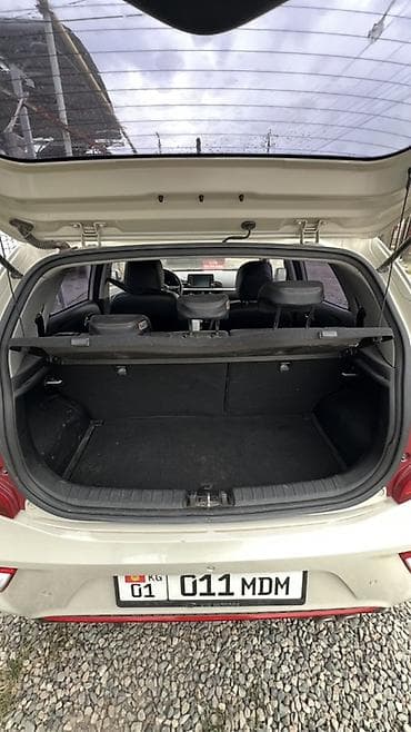 продаю вазу: Kia Picanto: 2017 г., 1 л, Автомат, Бензин, Хэтчбэк — 9