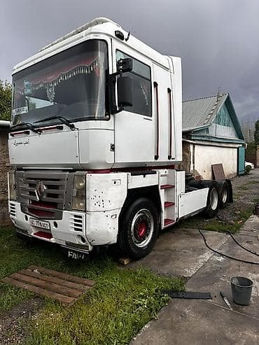 man tg: Тягач, Renault, Без прицепа — 2