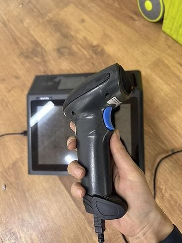 Торговое оборудование: POS-терминал Mini D2 с сенсорным экраном и сканер штрих‑кодов — 3