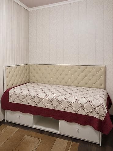 Продам комплект мебели для комнаты. В комплект входит: • кровать с