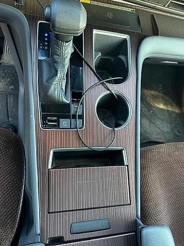 тайота сеана: Toyota Sienna: 2021 г., 2.5 л, Гибрид, Минивэн — 10