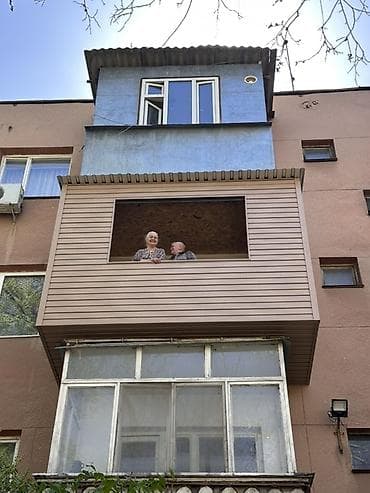 оклейка окон: Отделка и обшивка балкона/лоджии сайдингом - Внешняя отделка фасада — 1