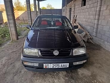 Volkswagen Vento: 1994 г., 1.8 л, Механика, Бензин, Седан