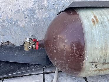 бочка куб: Композитный газовый баллон, Другой бренд, Наполнение: Природный газ — 2