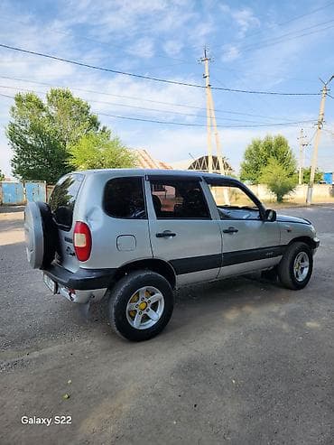 sprinter 2 2: Chevrolet Niva: 2004 г., 1.7 л, Механика, Бензин, Кроссовер — 4