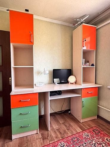 двухъярусный кровать: Двухъярусная кровать, Б/у, С выкатной системой — 1