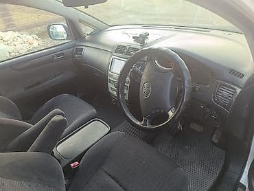 ipsum: Toyota Ipsum: 2003 г., 2.4 л, Бензин, Минивэн — 5