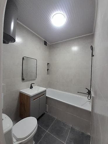 продаю дом киргизия 1: 1 комната, 45 м², 106 серия улучшенная, 1 этаж, Евроремонт — 2