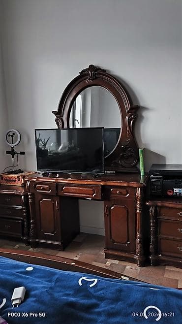 Спальный гарнитур, Б/у, Двуспальная кровать, Шкаф, Комод, Италия, МДФ