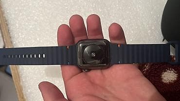 apple watch не оригинал: Apple Watch с прямоугольным сенсорным дисплеем и синем рельефным — 2