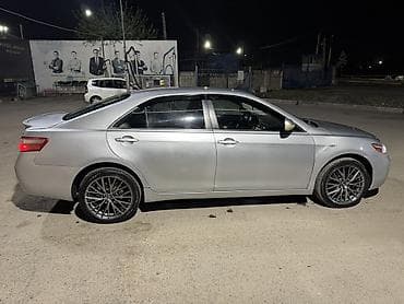 таёт: Toyota Camry: 2007 г., 2.4 л, Автомат, Бензин, Седан — 5