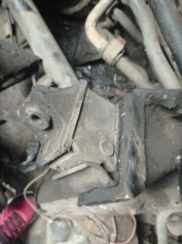 двигател на спринтер: Подушка мотора Mercedes-Benz Б/у, Оригинал, Германия — 1