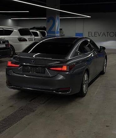 es 2017: Lexus ES: 2019 г., 2.5 л, Автомат, Гибрид, Седан — 4