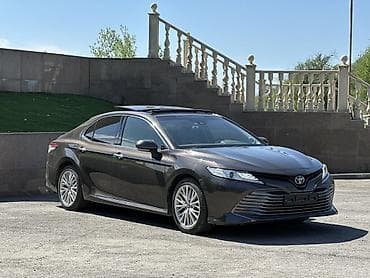 Toyota Camry: 2019 г., 2.5 л, Автомат, Бензин, Седан