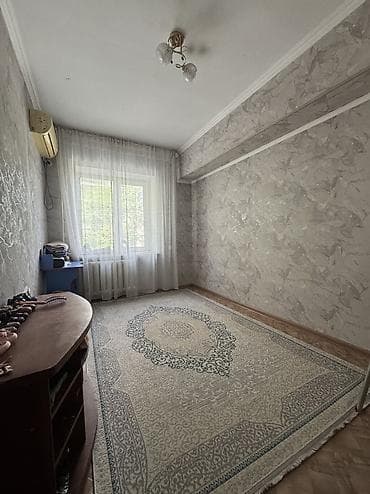 4 комнаты, 77 м², Индивидуалка, 3 этаж, Старый ремонт