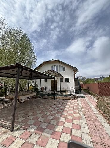 СРОЧНО ПРОДАЁТСЯ 2-ЭТАЖНЫЙ КОТТЕДЖ В ПАНСИОНАТЕ «Вояж» (внутри