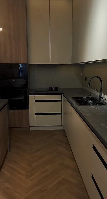 панелька: Современная кухонная гарнитура под заказ - Компоновка: Г‑образная — 5